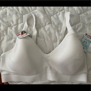 Hanes smooth comfort bra